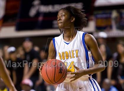 Thumbnail 3 in Forestview vs. Dudley (NCHSAA 3A Final) photogallery.