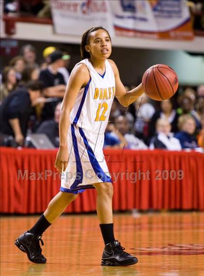 Thumbnail 1 in Forestview vs. Dudley (NCHSAA 3A Final) photogallery.