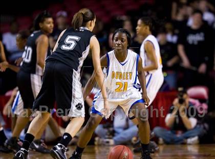 Thumbnail 3 in Forestview vs. Dudley (NCHSAA 3A Final) photogallery.