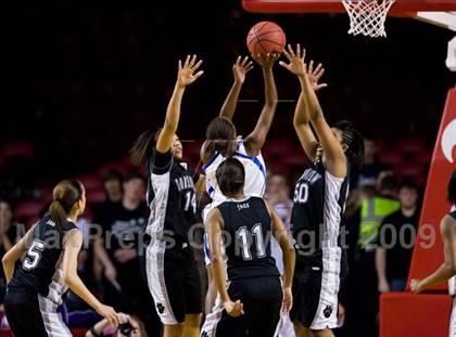 Thumbnail 2 in Forestview vs. Dudley (NCHSAA 3A Final) photogallery.