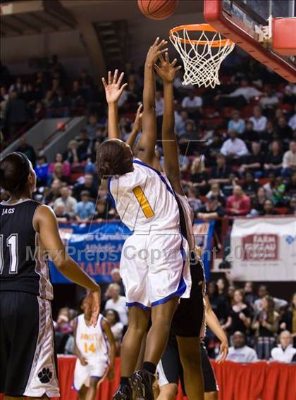 Thumbnail 1 in Forestview vs. Dudley (NCHSAA 3A Final) photogallery.