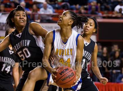 Thumbnail 2 in Forestview vs. Dudley (NCHSAA 3A Final) photogallery.