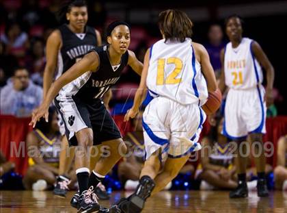 Thumbnail 2 in Forestview vs. Dudley (NCHSAA 3A Final) photogallery.