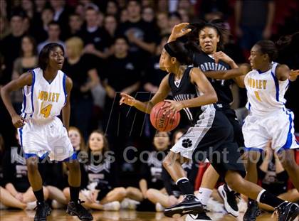 Thumbnail 2 in Forestview vs. Dudley (NCHSAA 3A Final) photogallery.