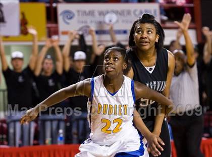 Thumbnail 3 in Forestview vs. Dudley (NCHSAA 3A Final) photogallery.