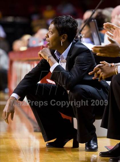 Thumbnail 2 in Forestview vs. Dudley (NCHSAA 3A Final) photogallery.