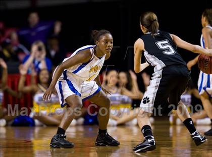 Thumbnail 1 in Forestview vs. Dudley (NCHSAA 3A Final) photogallery.