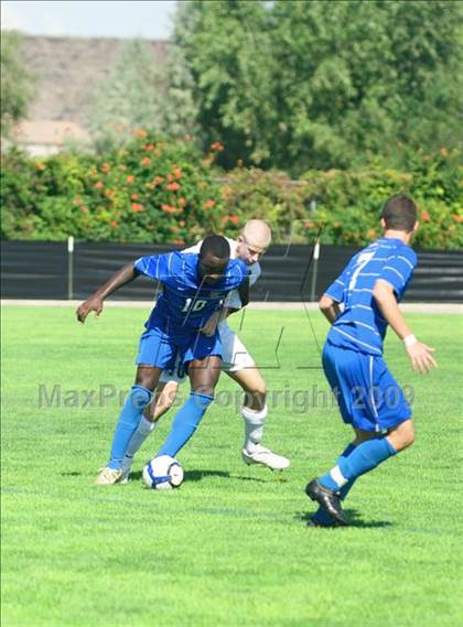 Thumbnail 2 in DeMatha @ St. Pius photogallery.