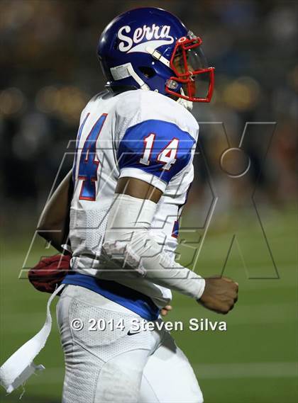 Thumbnail 3 in Bellevue vs. Serra (2014 Honor Bowl - SoCal) photogallery.