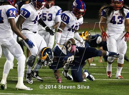 Thumbnail 2 in Bellevue vs. Serra (2014 Honor Bowl - SoCal) photogallery.