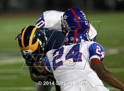 Thumbnail 1 in Bellevue vs. Serra (2014 Honor Bowl - SoCal) photogallery.