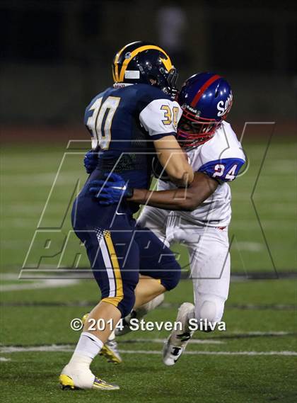 Thumbnail 3 in Bellevue vs. Serra (2014 Honor Bowl - SoCal) photogallery.