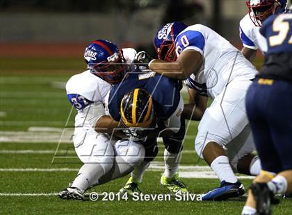 Thumbnail 2 in Bellevue vs. Serra (2014 Honor Bowl - SoCal) photogallery.