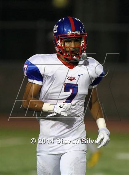 Thumbnail 2 in Bellevue vs. Serra (2014 Honor Bowl - SoCal) photogallery.
