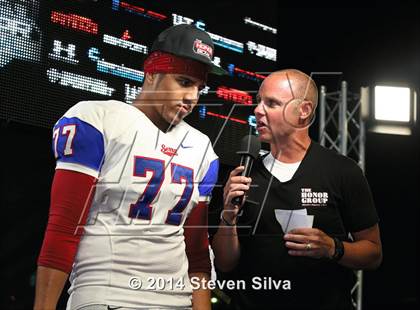 Thumbnail 2 in Bellevue vs. Serra (2014 Honor Bowl - SoCal) photogallery.