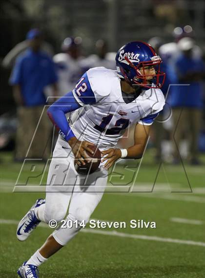 Thumbnail 2 in Bellevue vs. Serra (2014 Honor Bowl - SoCal) photogallery.