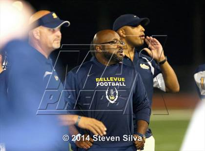 Thumbnail 1 in Bellevue vs. Serra (2014 Honor Bowl - SoCal) photogallery.