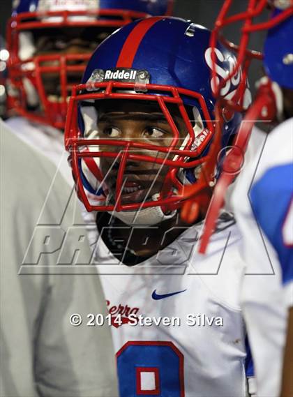 Thumbnail 3 in Bellevue vs. Serra (2014 Honor Bowl - SoCal) photogallery.