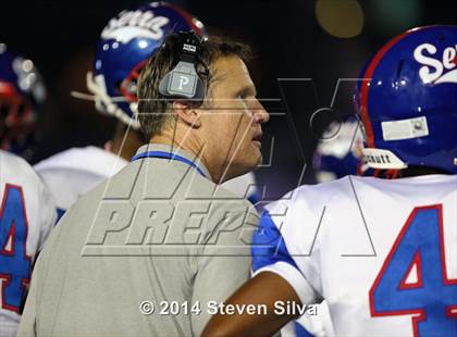 Thumbnail 2 in Bellevue vs. Serra (2014 Honor Bowl - SoCal) photogallery.