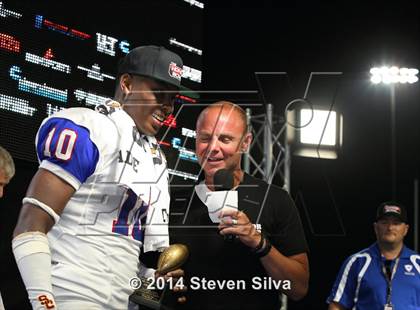 Thumbnail 1 in Bellevue vs. Serra (2014 Honor Bowl - SoCal) photogallery.