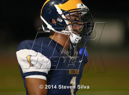 Thumbnail 1 in Bellevue vs. Serra (2014 Honor Bowl - SoCal) photogallery.