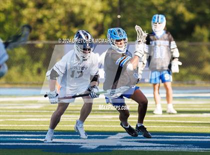 Thumbnail 2 in Wilton vs. Southington photogallery.