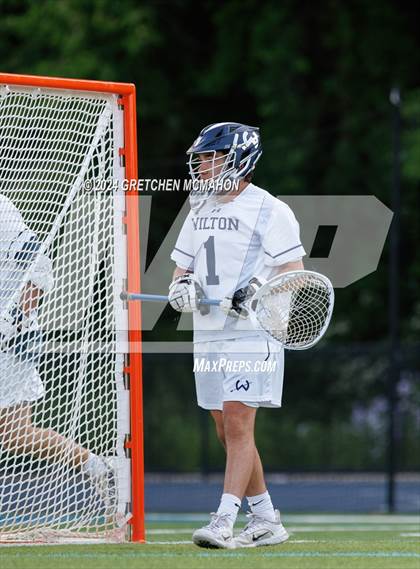 Thumbnail 2 in Wilton vs. Southington photogallery.