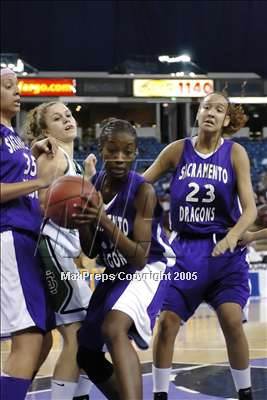 Thumbnail 3 in Sacramento vs St. Mary's (D3 Sec. Final) #2 photogallery.