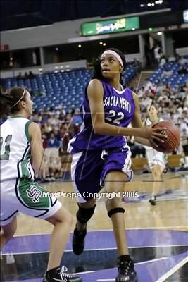 Thumbnail 2 in Sacramento vs St. Mary's (D3 Sec. Final) #2 photogallery.