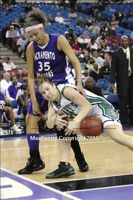 Thumbnail 1 in Sacramento vs St. Mary's (D3 Sec. Final) #2 photogallery.