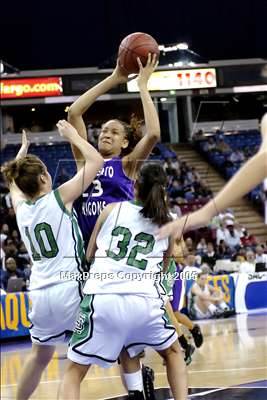Thumbnail 2 in Sacramento vs St. Mary's (D3 Sec. Final) #2 photogallery.