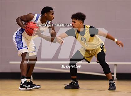 Thumbnail 1 in Apopka vs. Ocoee (Metro Hoop Fest) photogallery.