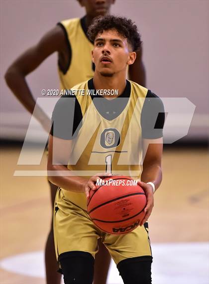 Thumbnail 3 in Apopka vs. Ocoee (Metro Hoop Fest) photogallery.