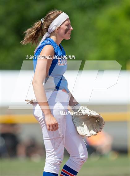 Thumbnail 2 in Edison vs. St. Lawrence Central (NYSPHSAA Class C Semifinal) photogallery.