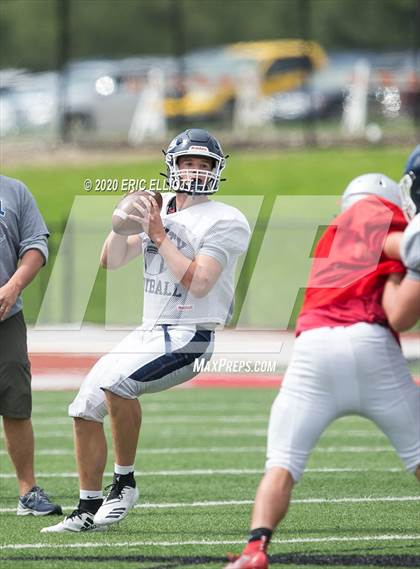 Thumbnail 3 in Oil City @ Slippery Rock (Scrimmage) photogallery.