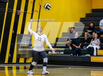 Thumbnail 1 in Calabasas @ Newbury Park photogallery.