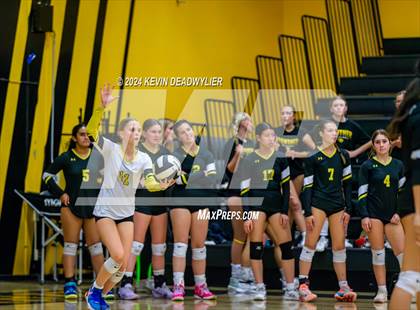 Thumbnail 1 in Calabasas @ Newbury Park photogallery.