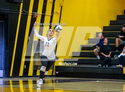 Thumbnail 1 in Calabasas @ Newbury Park photogallery.