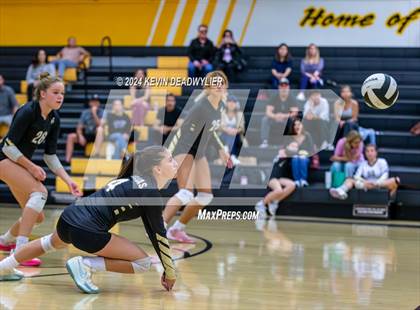 Thumbnail 1 in Calabasas @ Newbury Park photogallery.