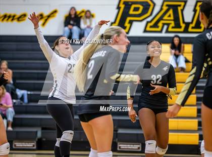 Thumbnail 1 in Calabasas @ Newbury Park photogallery.