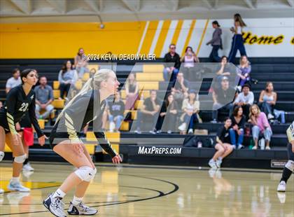 Thumbnail 2 in Calabasas @ Newbury Park photogallery.