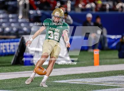 Thumbnail 1 in Warner Robins vs. Ware County (GHSA 5A Championship) photogallery.