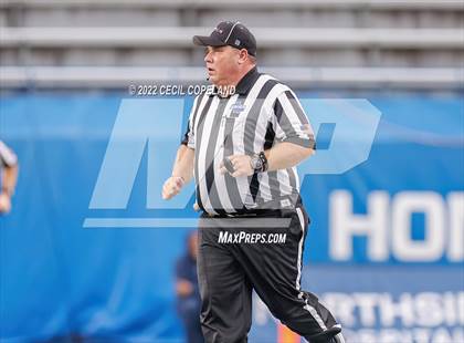 Thumbnail 3 in Warner Robins vs. Ware County (GHSA 5A Championship) photogallery.