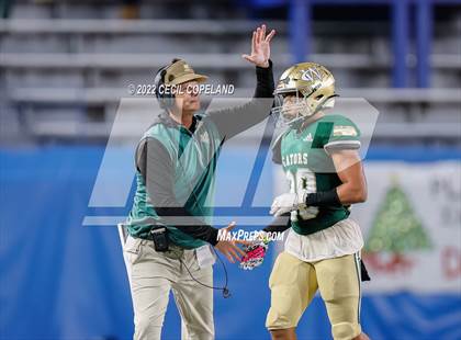 Thumbnail 3 in Warner Robins vs. Ware County (GHSA 5A Championship) photogallery.