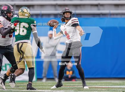 Thumbnail 3 in Warner Robins vs. Ware County (GHSA 5A Championship) photogallery.