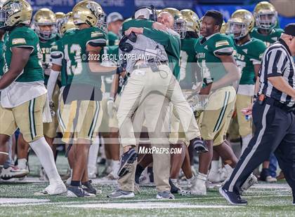 Thumbnail 1 in Warner Robins vs. Ware County (GHSA 5A Championship) photogallery.