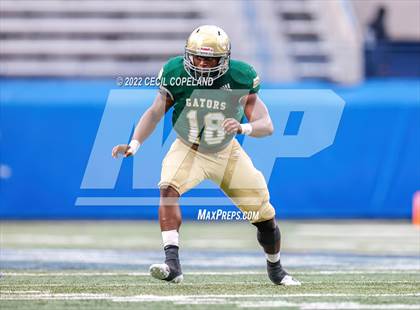 Thumbnail 3 in Warner Robins vs. Ware County (GHSA 5A Championship) photogallery.