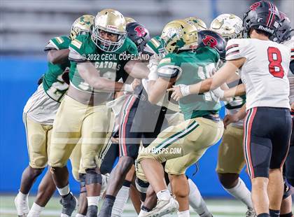 Thumbnail 3 in Warner Robins vs. Ware County (GHSA 5A Championship) photogallery.