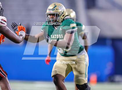 Thumbnail 2 in Warner Robins vs. Ware County (GHSA 5A Championship) photogallery.