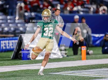 Thumbnail 1 in Warner Robins vs. Ware County (GHSA 5A Championship) photogallery.